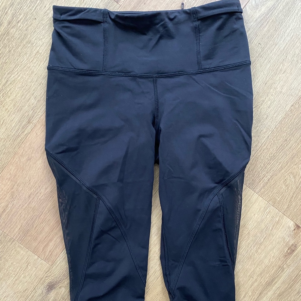 Crop Lululemon leggings size 6